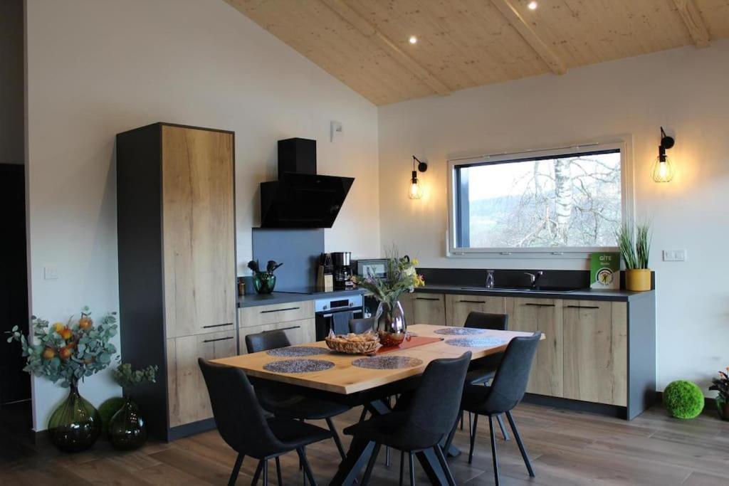 Gite Chalet, Au Doubs Logis Pierrefontaine-les-Varans Luaran gambar
